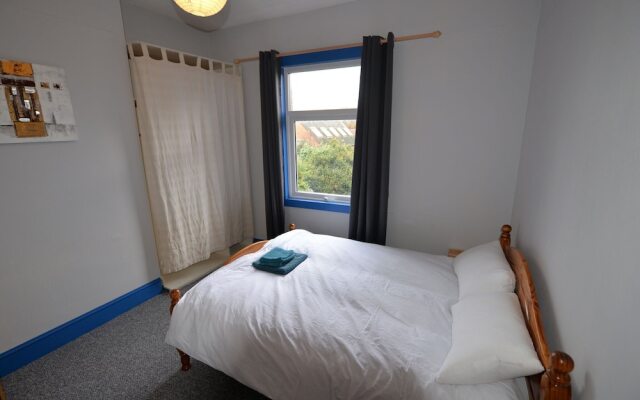 Alluring Holiday Home in Coventry near Herbert Art Gallery