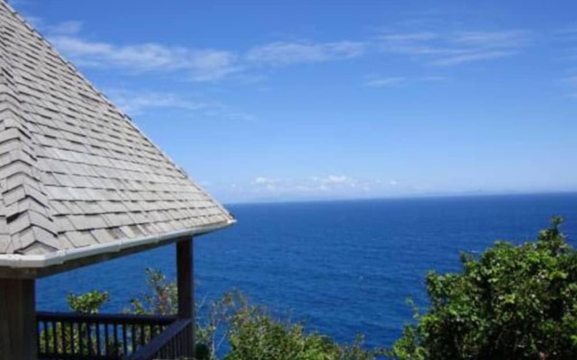 Cliff Top Château