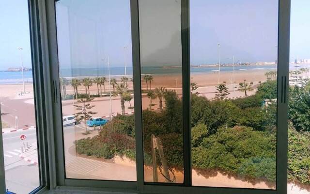 Seaview beach apartment 2 bedrooms