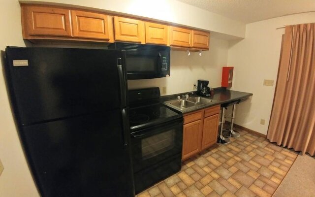 Alexis Park Inn & Suites