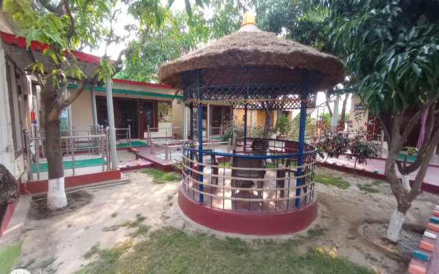 Hotel Paawan Home Stay & Restaurant by OYO Rooms