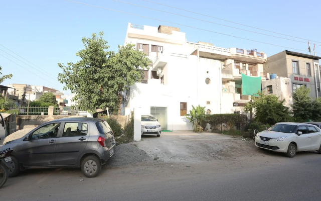 Oyo 22125 Bleu Ville