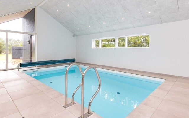10 Person Holiday Home in Jerup