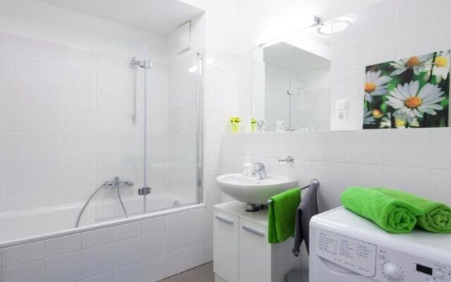 Diamond Apartments