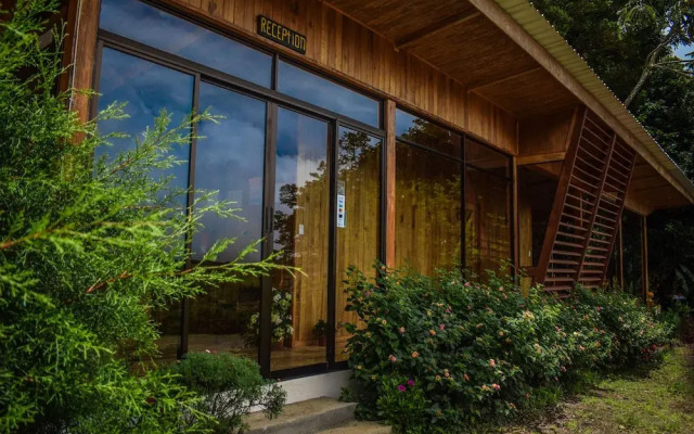 Tityra Lodge