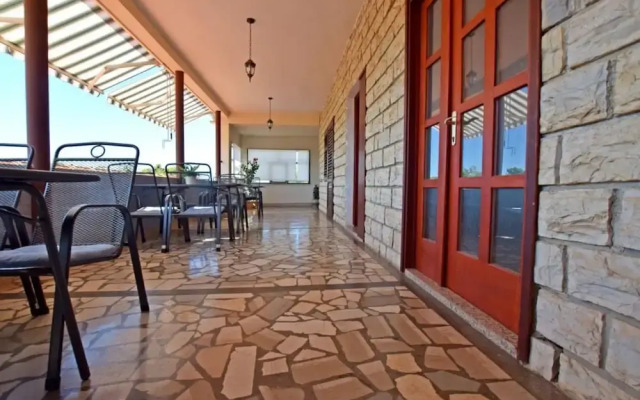Adriana Apartments