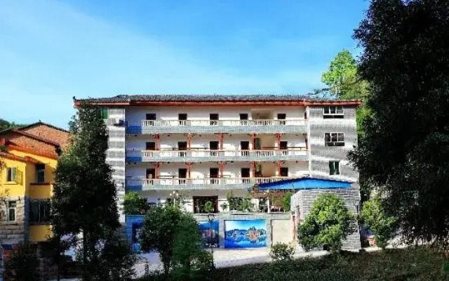 Bihai Manor