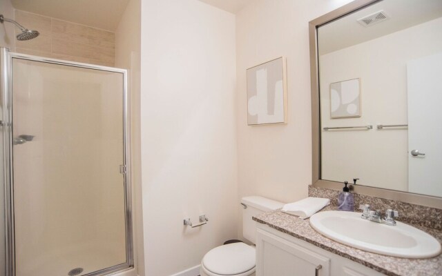 3BR CozySuites TheBlock Skybridge Access