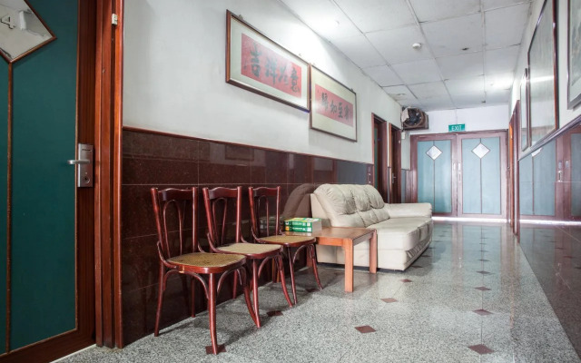 Lai Ming Hotel Cosmoland