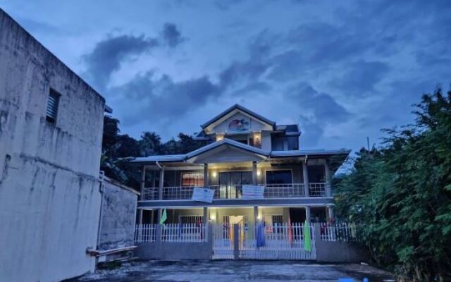 RedDoorz @ Garcia Hernandez Bohol