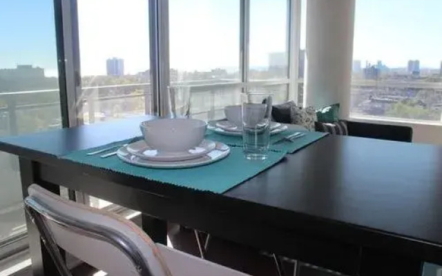 EG Suites - Modern Queen West Condo