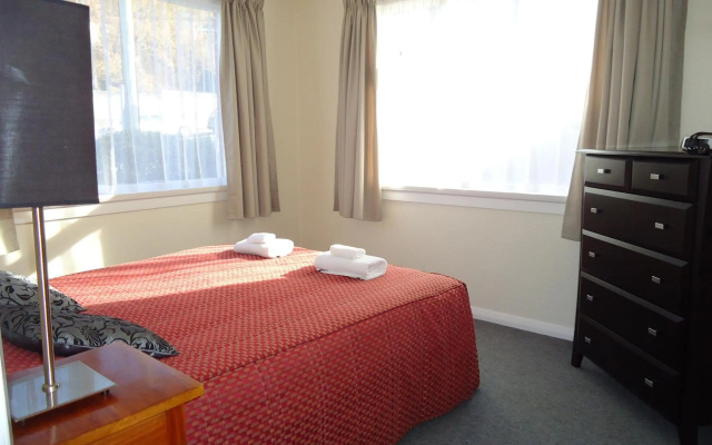 Owens Motel – Guest Rooms – Dunedin