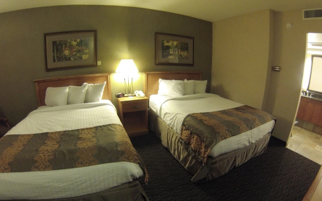 Biltmore Hotel & Suites