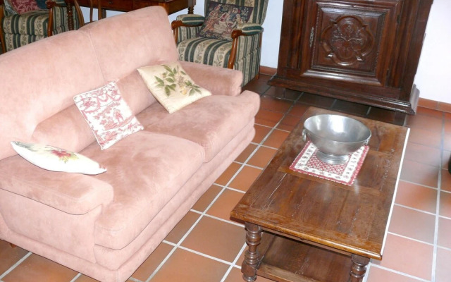 House With 6 Bedrooms in Saint-jean-de-luz, With Wonderful Mountain Vi