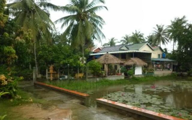 Meas Family Homestay