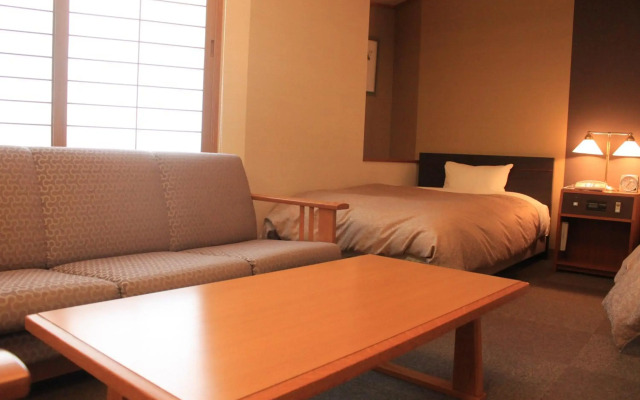 Hanabishi Hotel