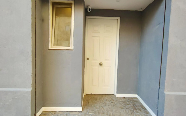 Pequeño Alojamiento con Mini Piscina - NO climatizada