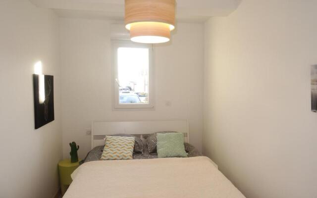 Appartement neuf 6 couchages 50 metres de la plage