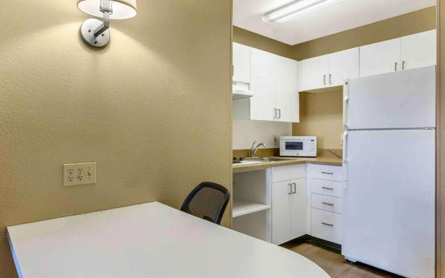 Extended Stay America Suites Phoenix Midtown