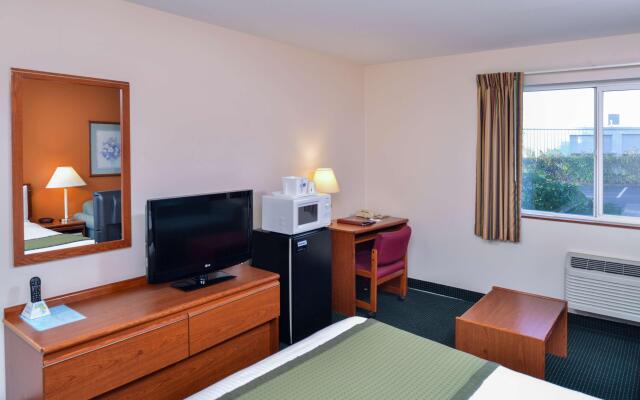 Travelodge Suites by Wyndham Newberg