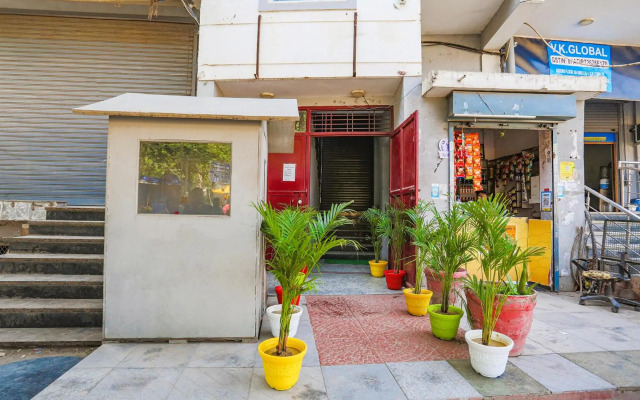 OYO Townhouse 1051 Galaxy Inn