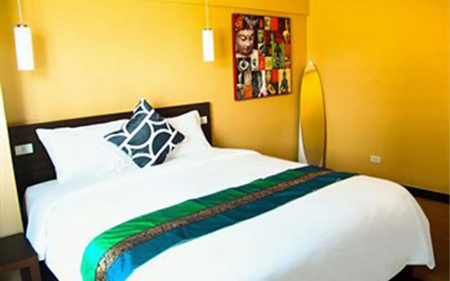 iCheck inn Gems Center Silom