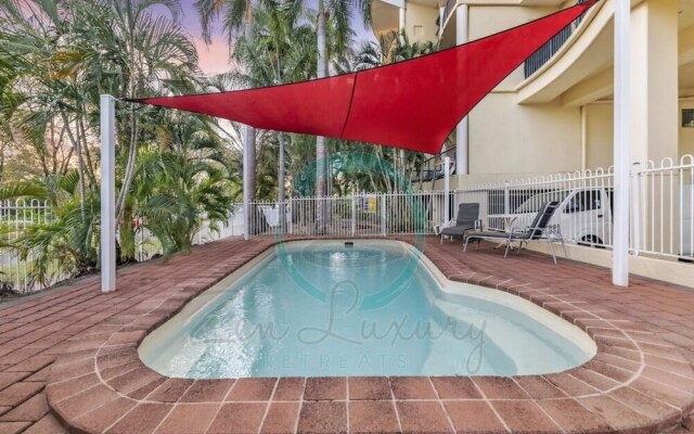 ZEN FORESHORE - 2 Bedroom Apt with Pool