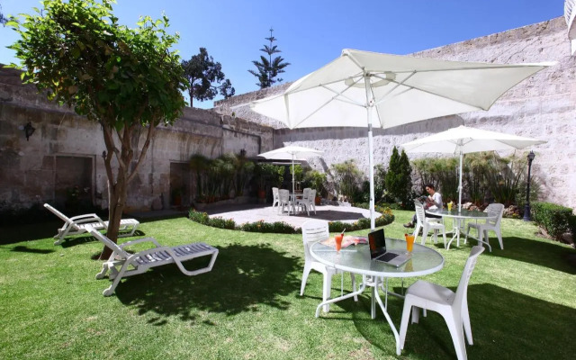 Hotel San Agustin Posada del Monasterio
