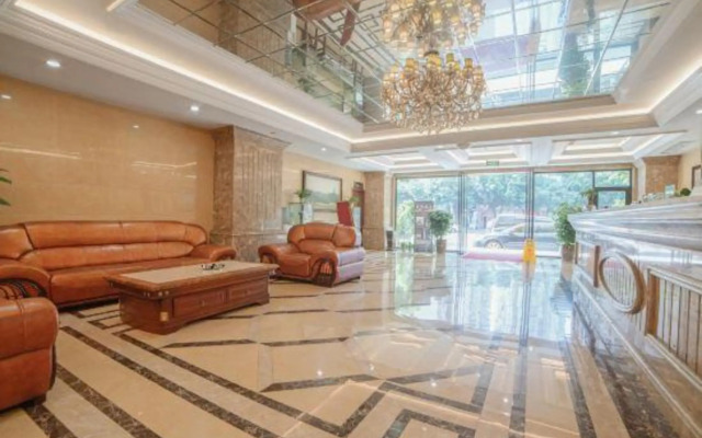 Chongqing Ba Bai Feng Traders Hotel