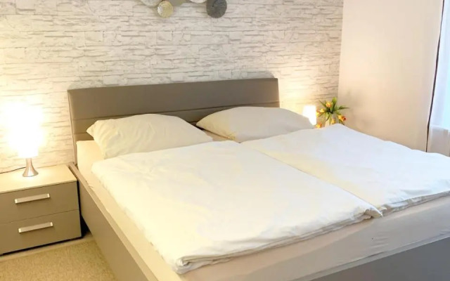 Ruhiges Und Zentral Gelegenes Apartment