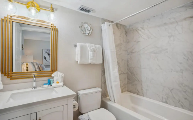 Pelican Pointe 5B