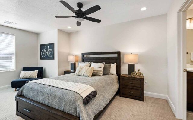 Stay N Play by RedAwning