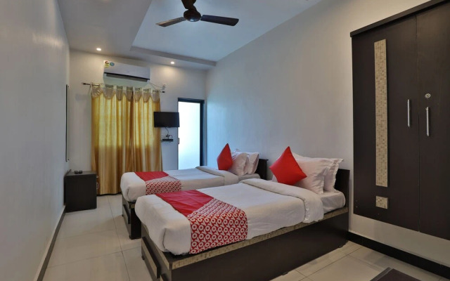 OYO 30559 Center Point