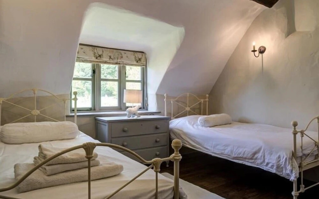 Cosy Cot