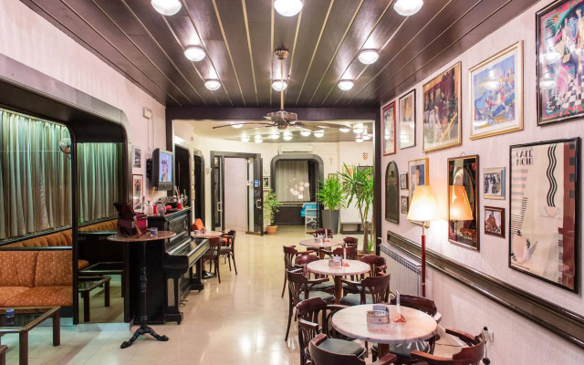 Hotel Sumratin