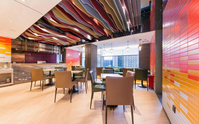 Ibis Styles Hotel (Chaozhou Avenue Archway Branch)