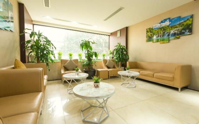 OYO 930 Thang Long Hotel