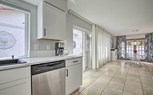 Lakefront Tempe House w/ Sun Deck, Hot Tub & Boats