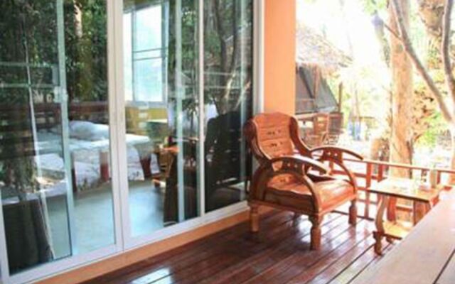 JJ Beach Resort