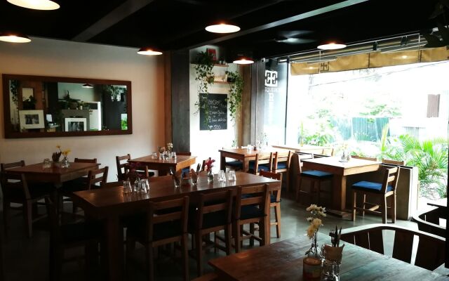 Capital O 468 Element Boutique Hotel Vaccinated Staff