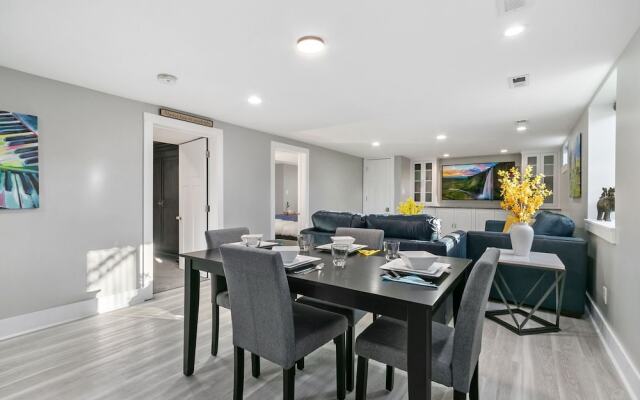 Old Town FOCO Luxury Suite