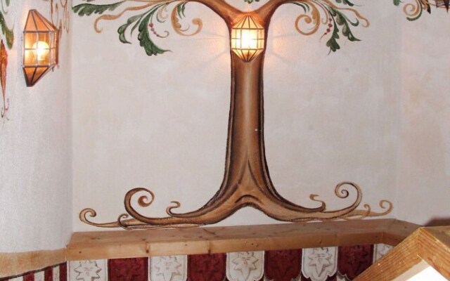 Burg Biedenegg Niedermontani Flie