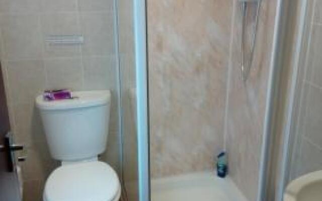 Lynmoore Guest House - BB