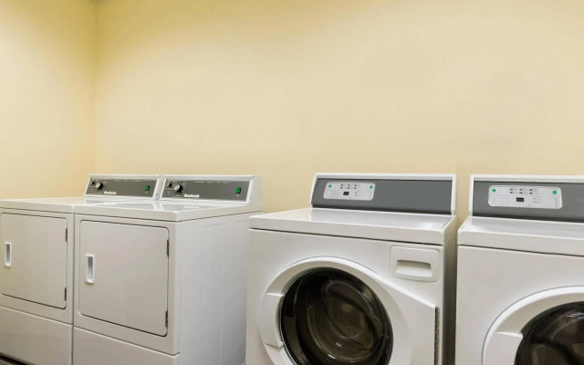 Home2 Suites by Hilton Alexandria