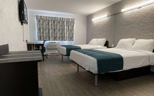 Travelodge Green Bay/Lambeau