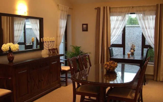 Abbeyglen Cottage