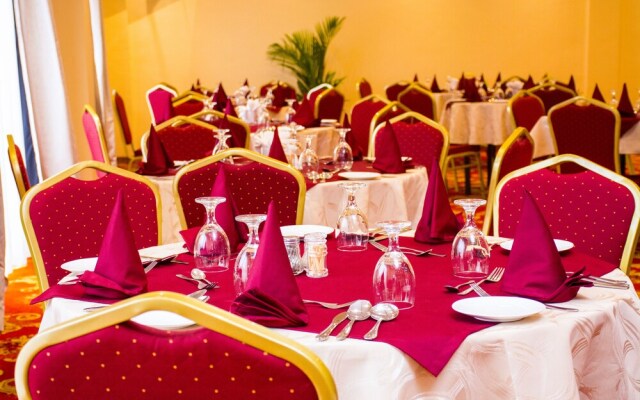 Hotel Lakefield