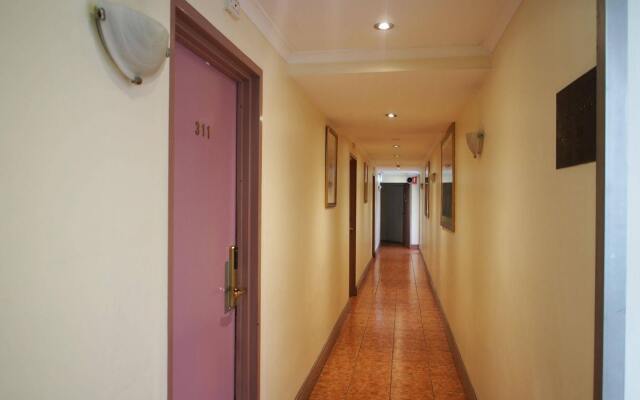 Edgecliff Lodge Motel