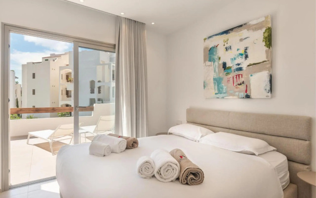 Bentor 3-3 PENTHOUSE POOL VIEW & JACUZZI 2B