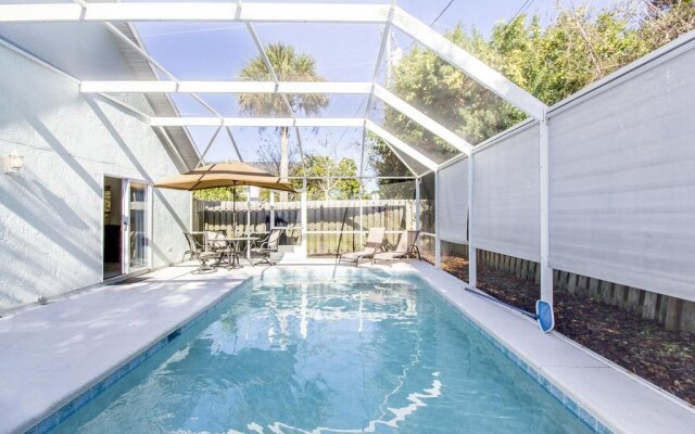 Avery's Beach Bungalow